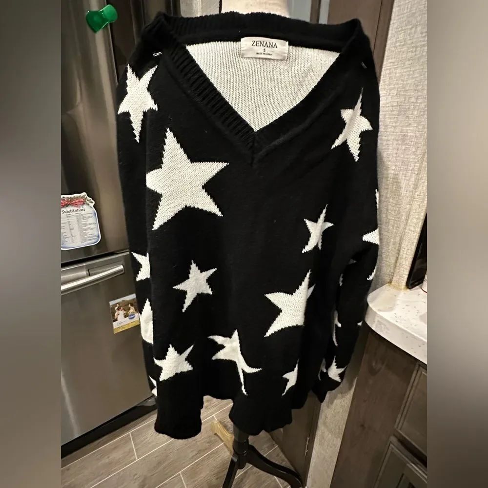 ZENANA Black and White Star Sweater